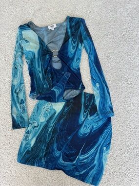 Farai London Blue Marble Long Sleeve Dress with Ring Detail